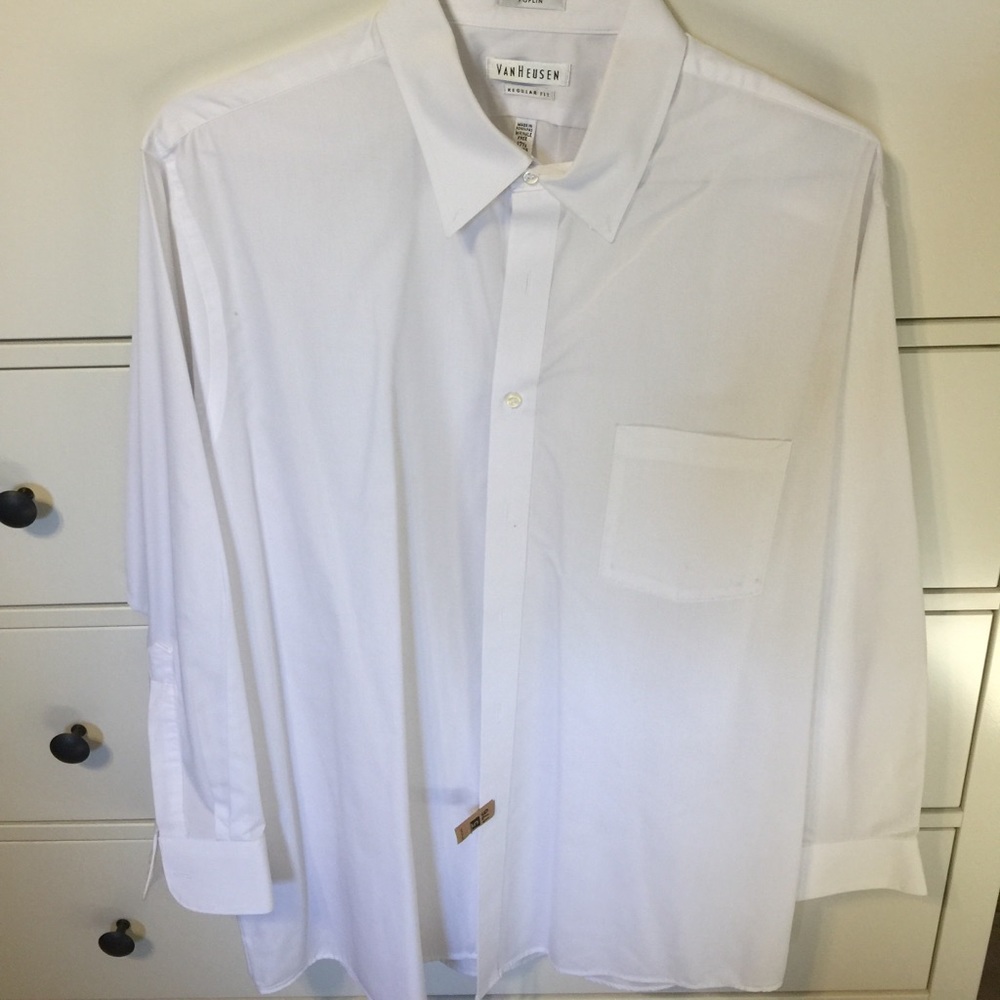 Mens dress shirt. Neck size 17.5 white